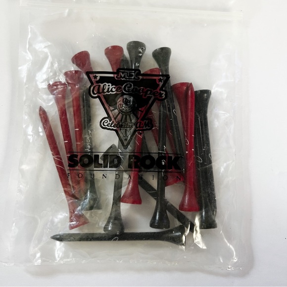 ALICE COOPER Golf Tees Celebrity Golf NIB - Picture 4 of 4